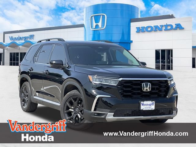 Certified 2025 Honda Pilot Touring
