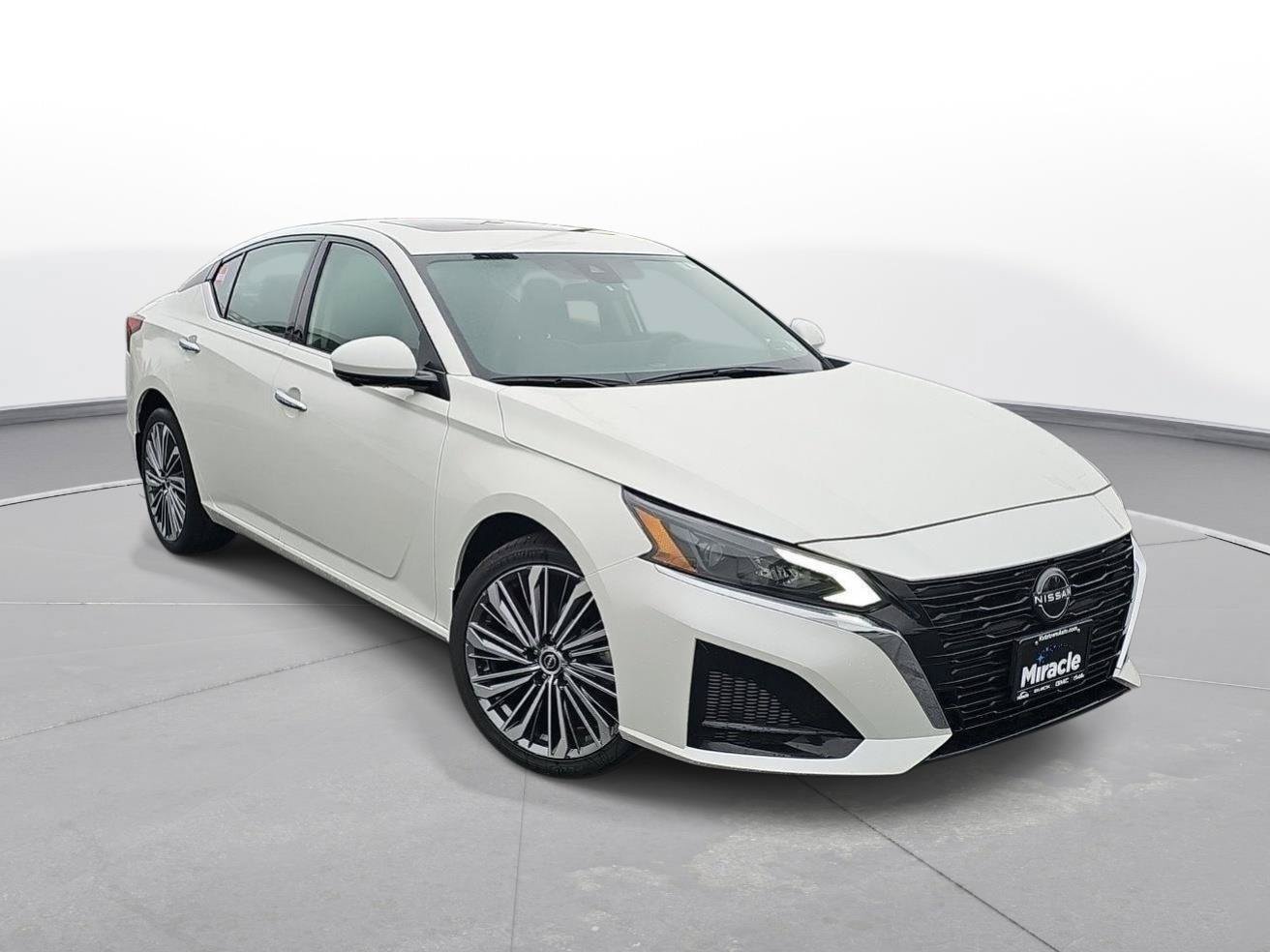 Used 2023 Nissan Altima 2.5 SL AWD/4WD image 4