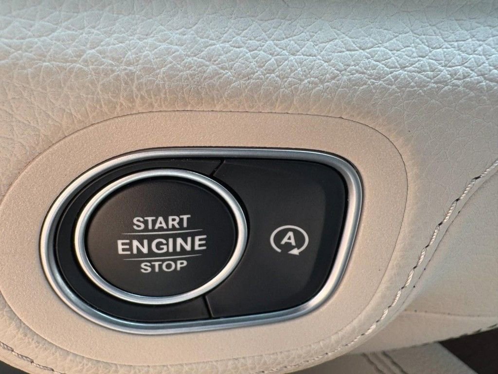 Used 2022 Mercedes-Benz GLE 350 4MATIC image 23