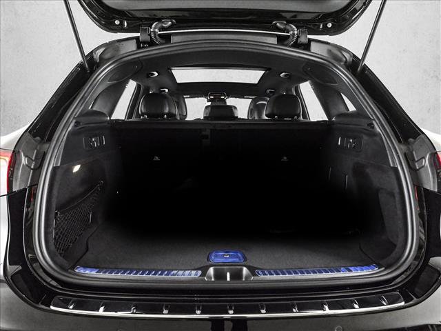 New 2026 Mercedes-Benz GLC 300 4MATIC image 3