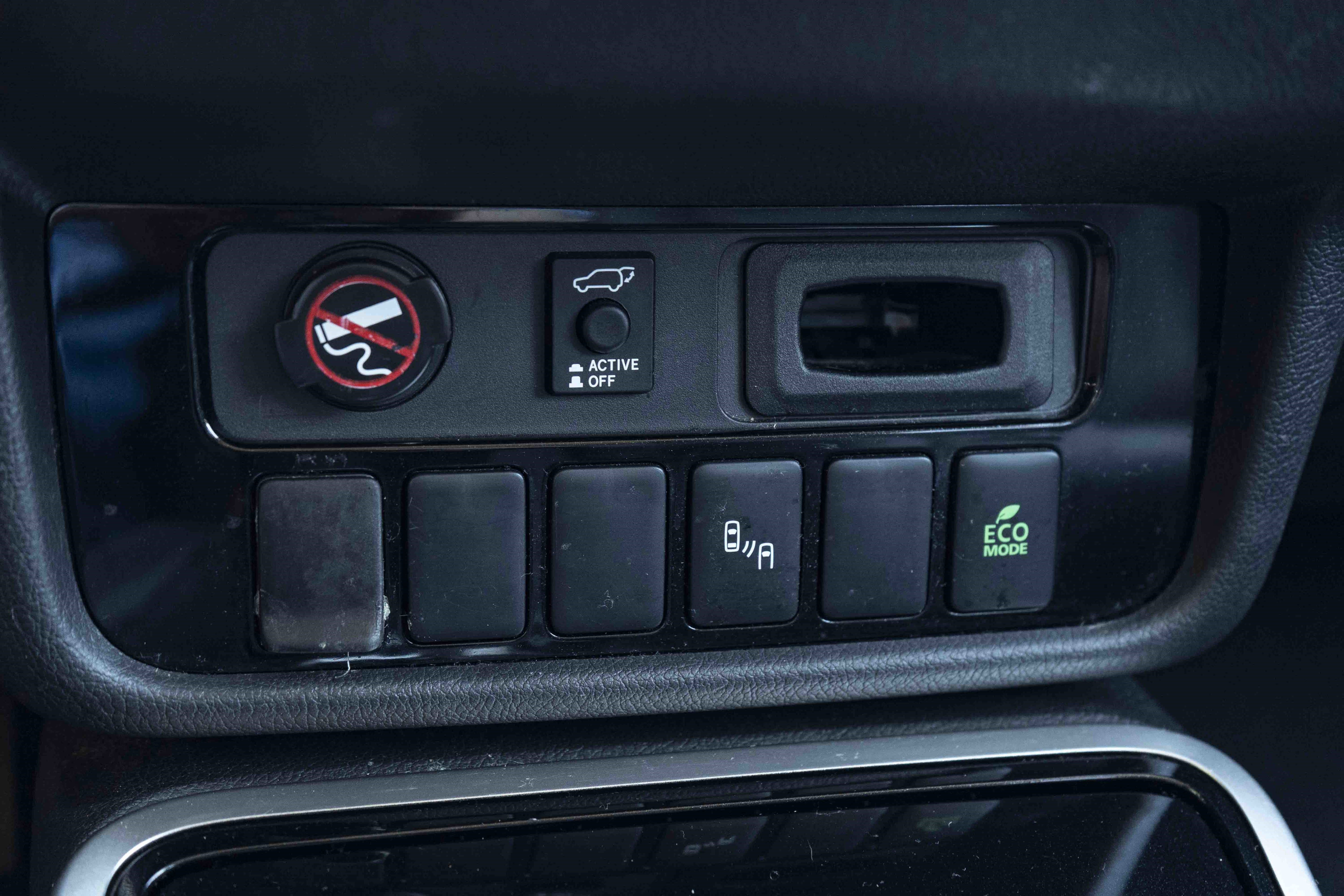 Used 2020 Mitsubishi Outlander SEL FWD image 33