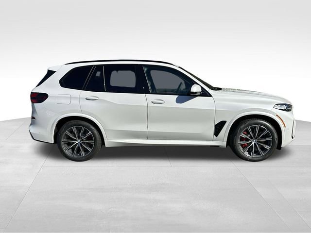 New 2026 BMW X5 xDrive50e w/ M Sport Package AWD/4WD image 2