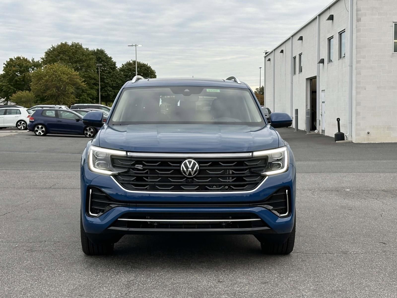 New 2026 Volkswagen Atlas SEL Premium R-Line image 9