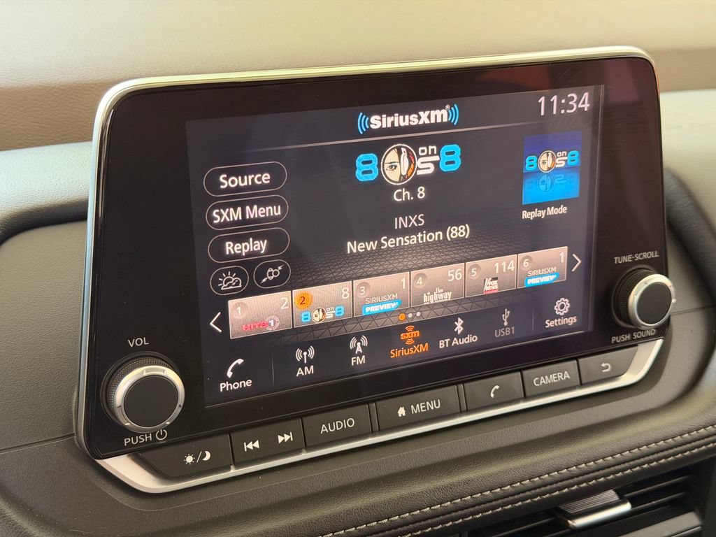 Used 2023 Nissan Rogue SV FWD image 7