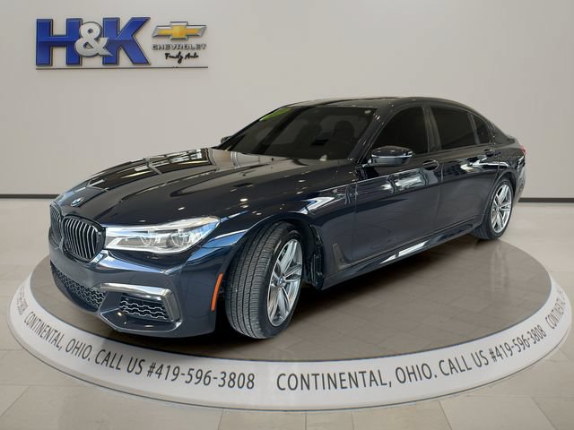 Used 2019 BMW 750i xDrive w/ M Sport Package AWD/4WD image 3