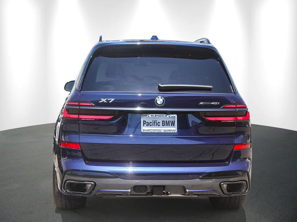 Used 2026 BMW X7 xDrive40i w/ M Sport Package AWD/4WD image 5