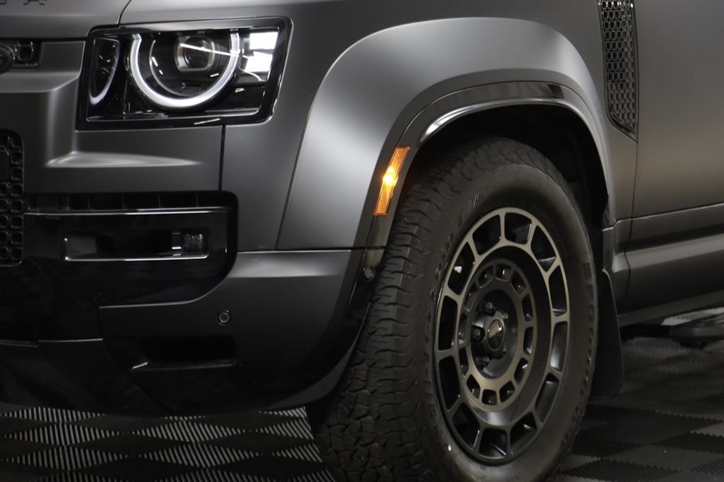 New 2026 Land Rover Defender 110 OCTA AWD/4WD image 4