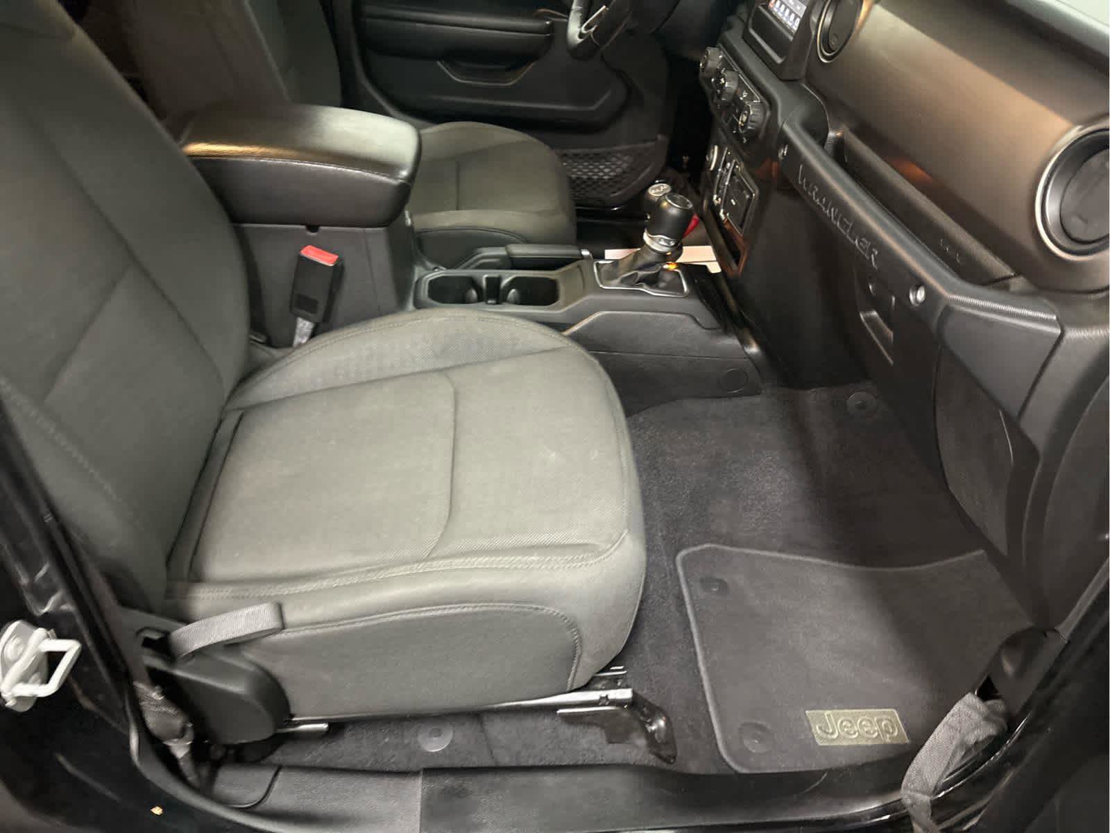 Used 2021 Jeep Wrangler Unlimited Sport image 31