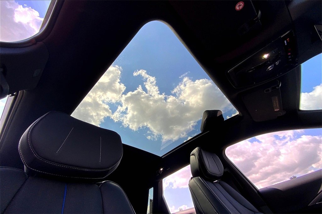 New 2026 Cadillac Lyriq Sport image 31