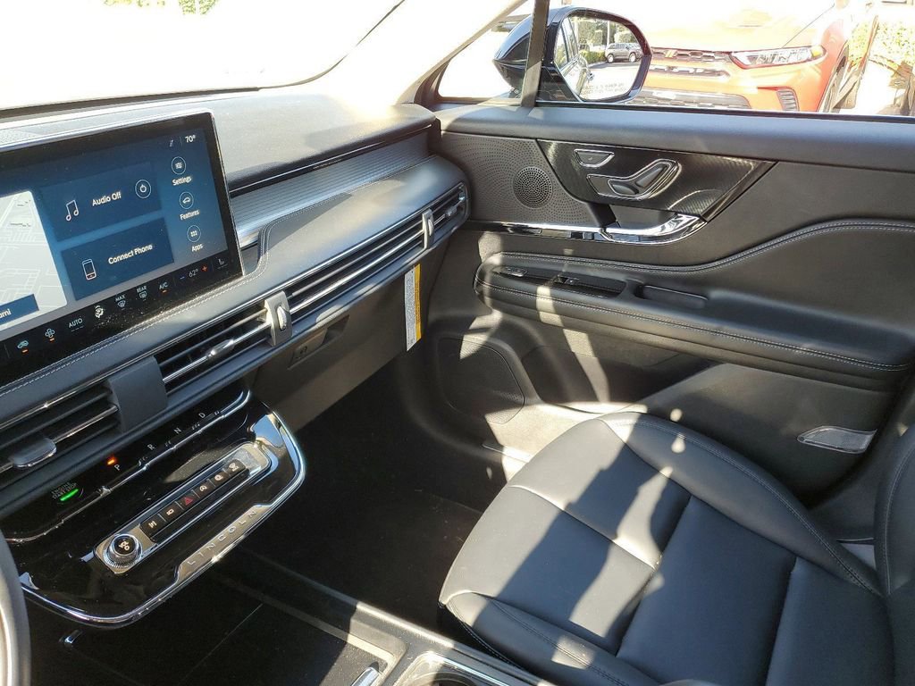 Used 2023 Lincoln Corsair FWD image 19