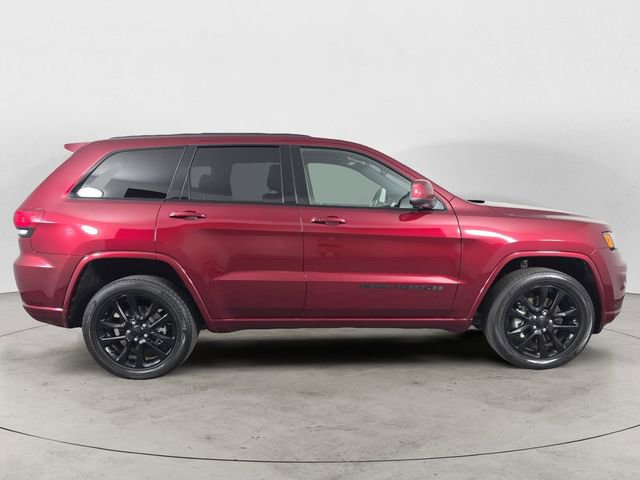 Used 2022 Jeep Grand Cherokee Laredo X AWD/4WD image 6