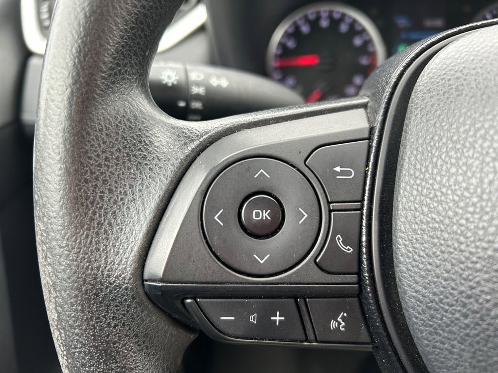 Used 2021 Toyota RAV4 LE AWD/4WD image 20