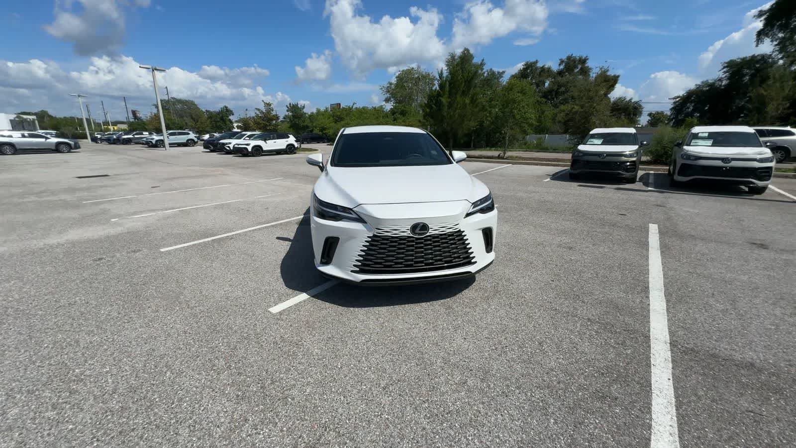 Used 2025 Lexus RX 350 FWD w/ Accessory Package (K3) image 3