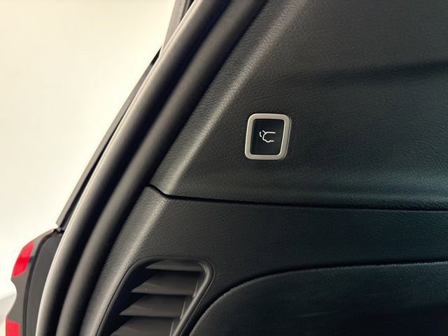 New 2026 Chrysler Pacifica Limited w/ S Appearance Package image 12