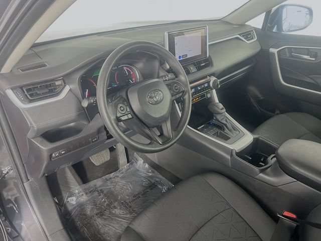 Used 2025 Toyota RAV4 XLE w/ Convenience Package FWD image 11