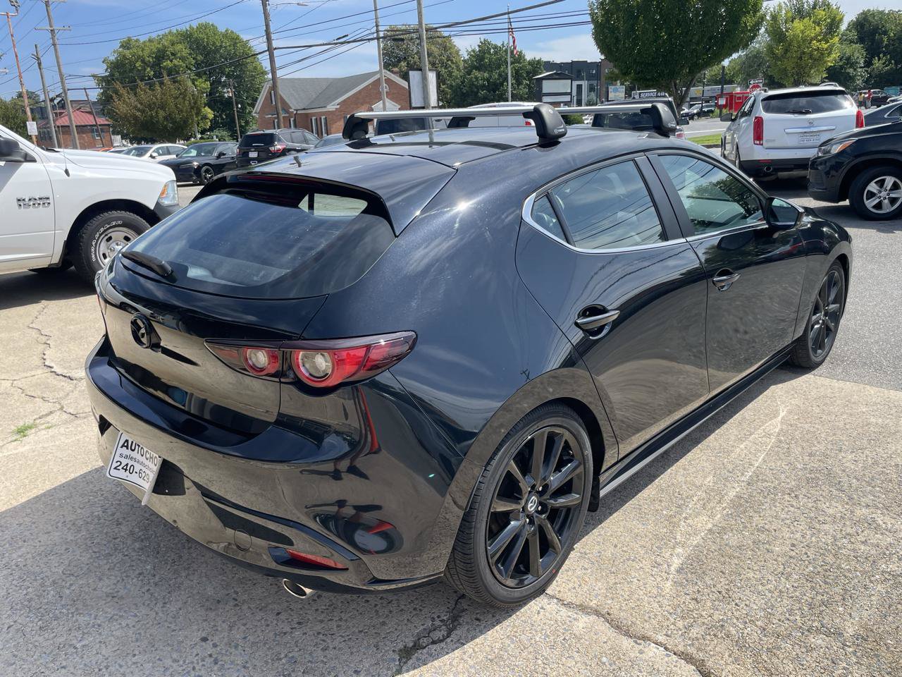 Used 2024 MAZDA MAZDA3 s FWD image 14