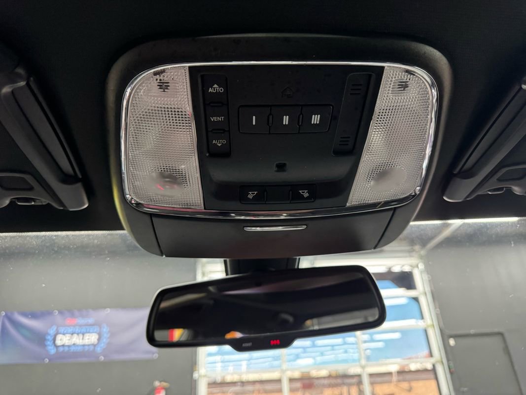 Used 2018 Dodge Charger GT AWD/4WD image 30