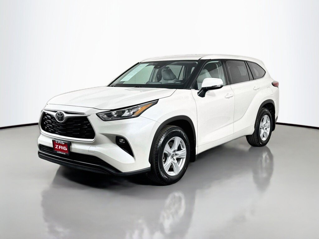 Used 2020 Toyota Highlander LE