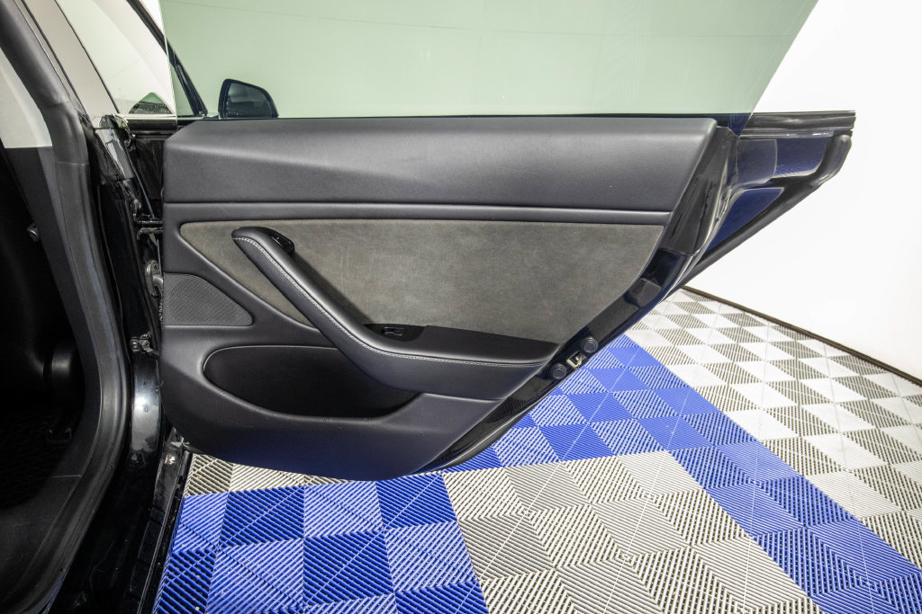 Used 2019 Tesla Model 3 Standard Range Plus RWD image 16