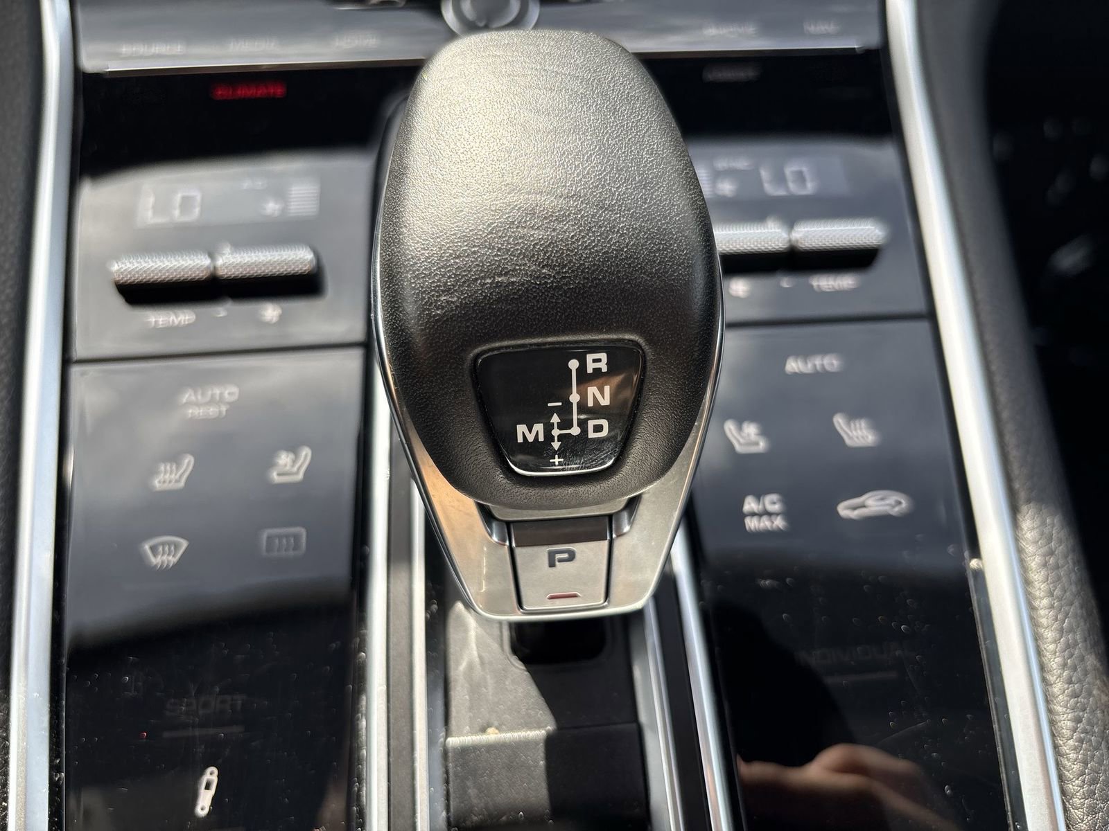 Used 2018 Porsche Panamera 4S AWD/4WD image 21