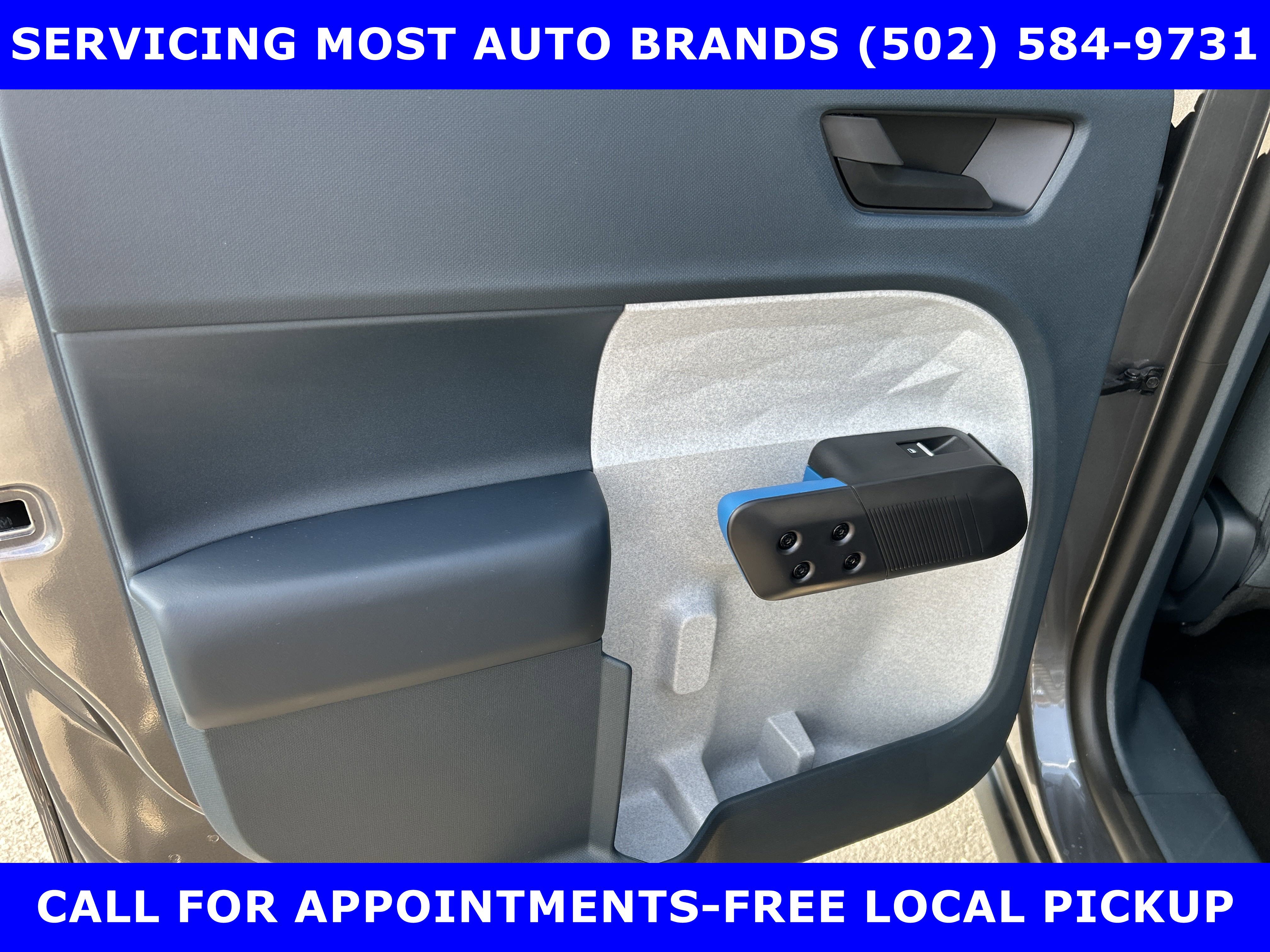 New 2025 Ford Maverick XLT image 13