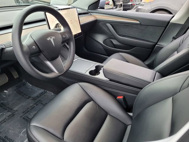 Used 2021 Tesla Model 3 Standard Range Plus image 11