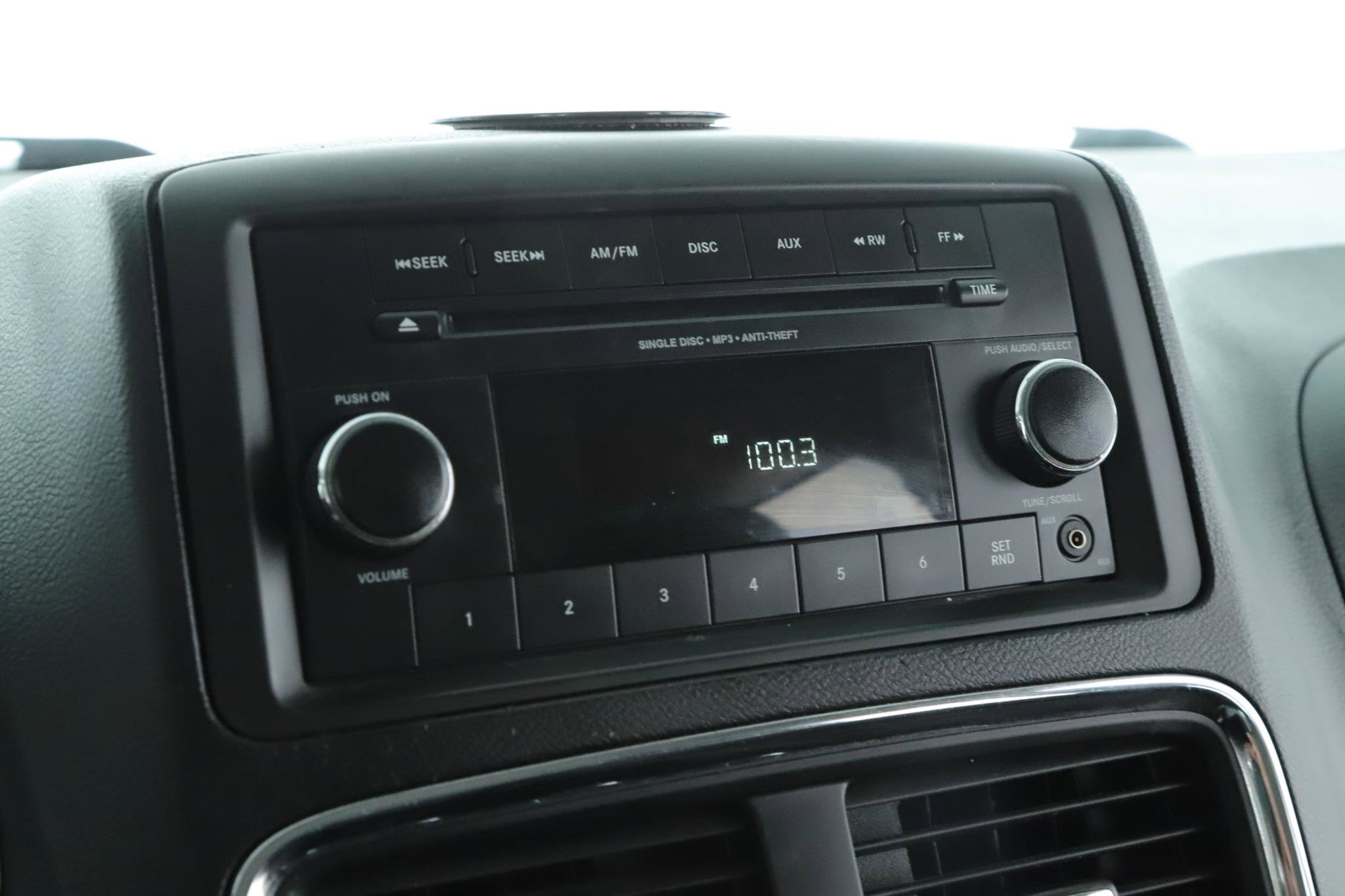 Used 2013 RAM C/V Tradesman image 10