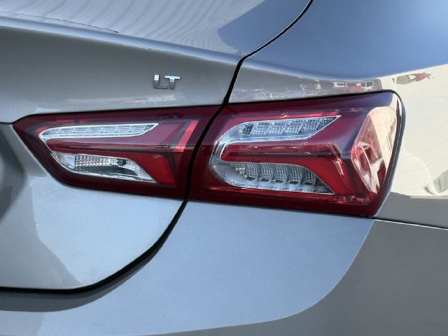 Used 2022 Chevrolet Malibu LT FWD image 7