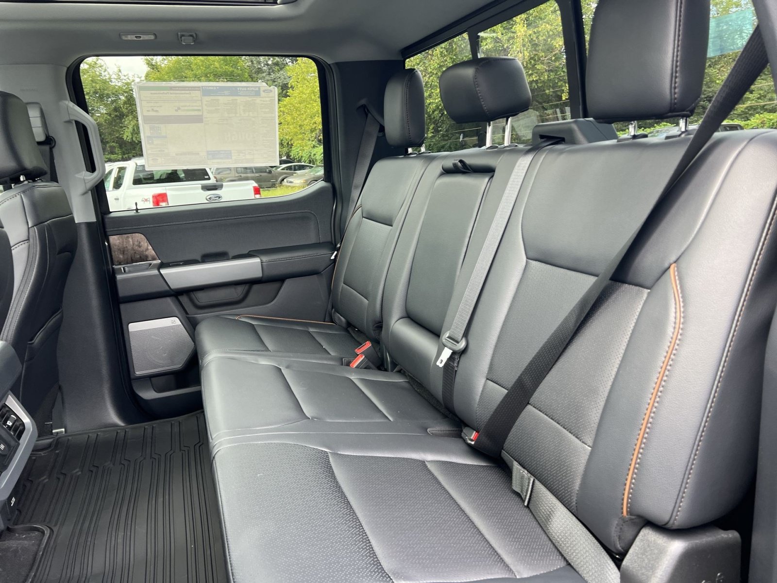 New 2027 Ford F350 Lariat w/ Lariat Ultimate Package AWD/4WD image 25