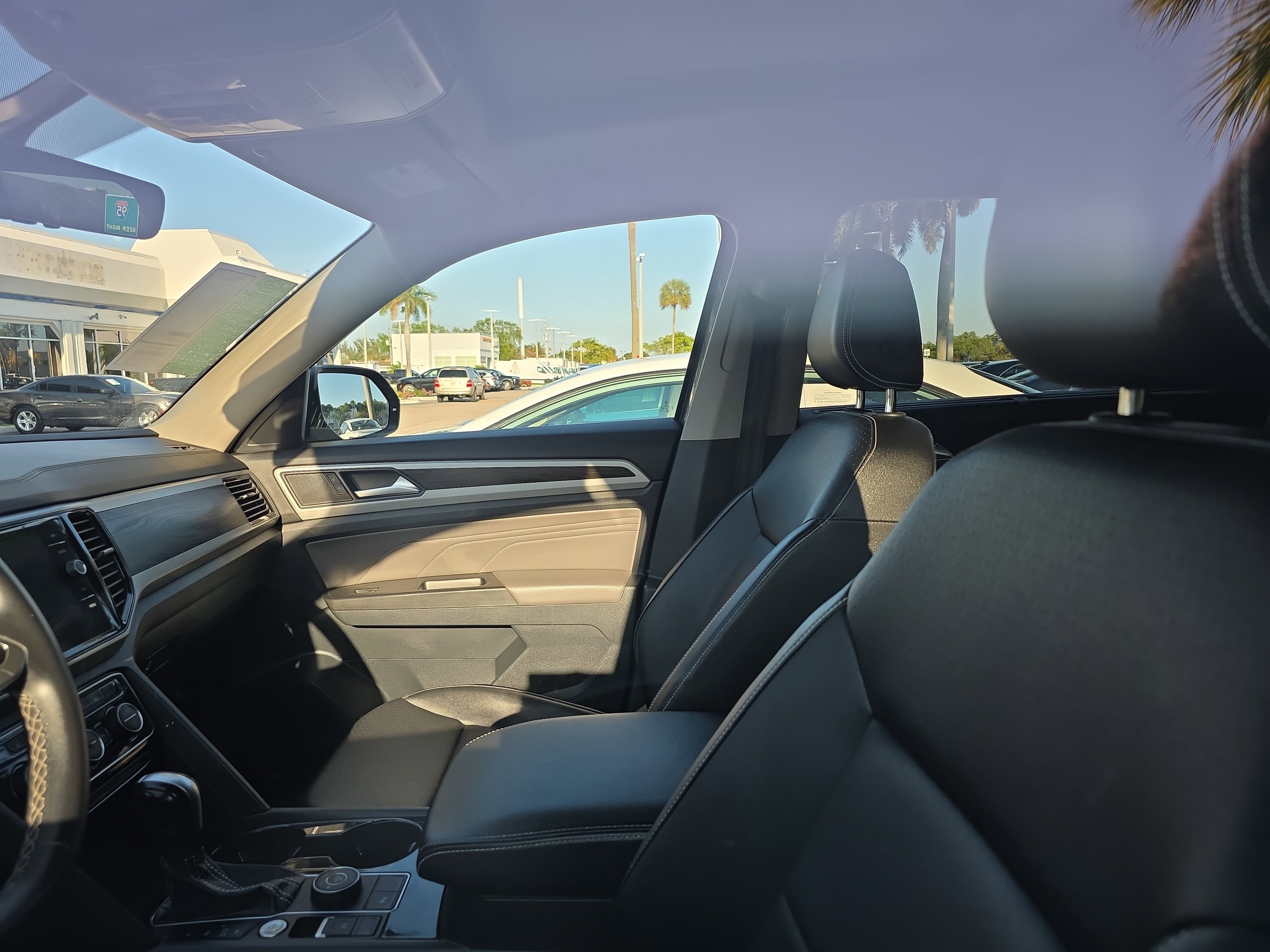 Used 2022 Volkswagen Atlas SE image 18