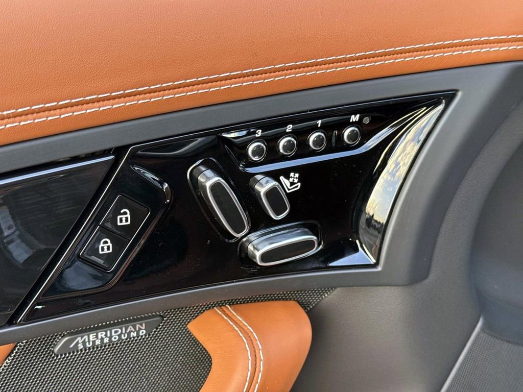 New 2024 Jaguar F-TYPE R image 14