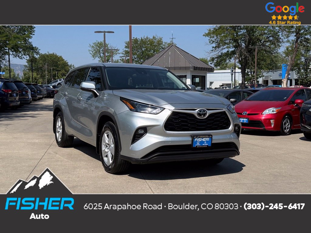 Used 2022 Toyota Highlander LE AWD/4WD image 1