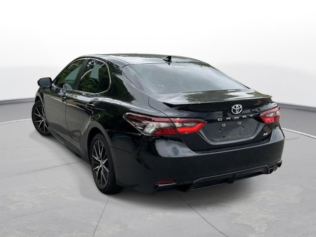Certified 2022 Toyota Camry SE w/ Convenience Package FWD image 8