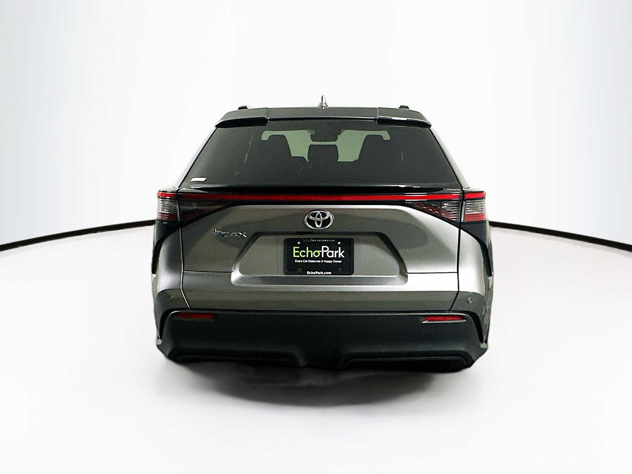 Used 2023 Toyota bZ4X XLE w/ Weather Package FWD image 7