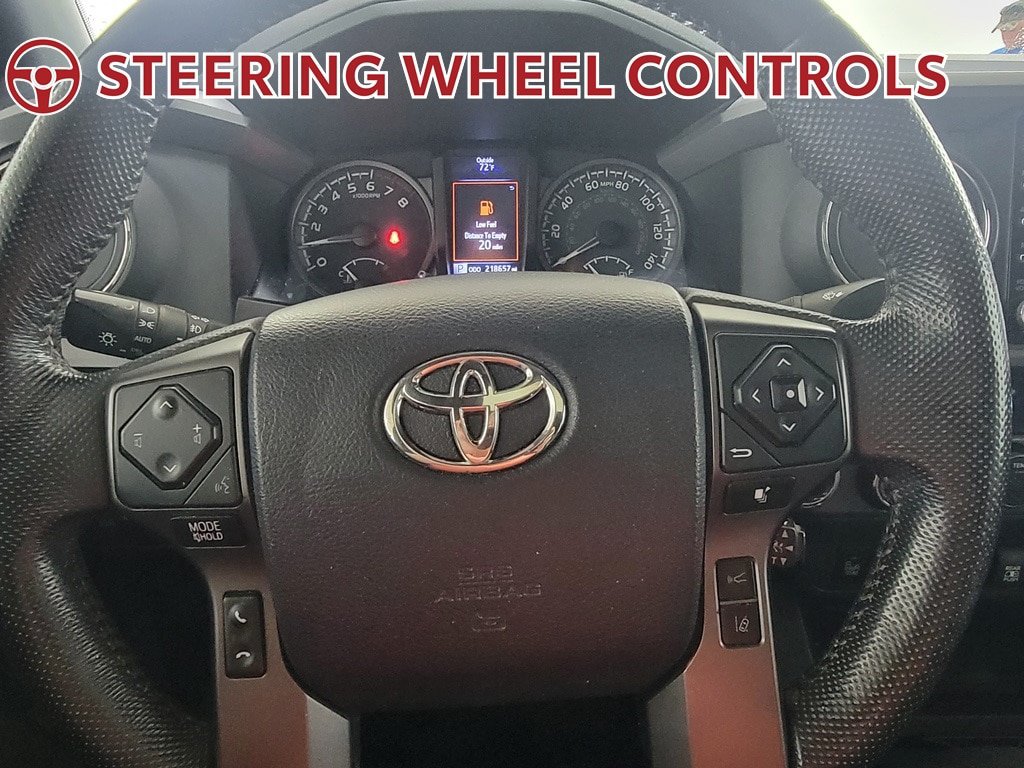 Used 2020 Toyota Tacoma TRD Off-Road w/ TRD Premium Off Road Package AWD/4WD image 18