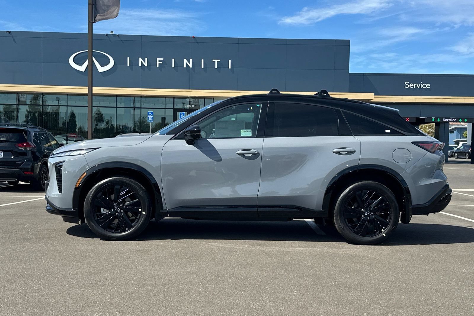 New 2027 INFINITI QX65 Sport w/ Cargo Package AWD/4WD image 2