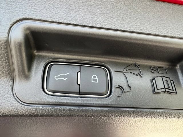 Used 2026 Ford Explorer ST AWD/4WD image 16