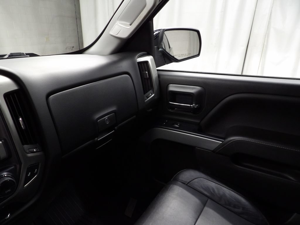 Used 2018 Chevrolet Silverado 1500 LT w/ All Star Edition AWD/4WD image 23