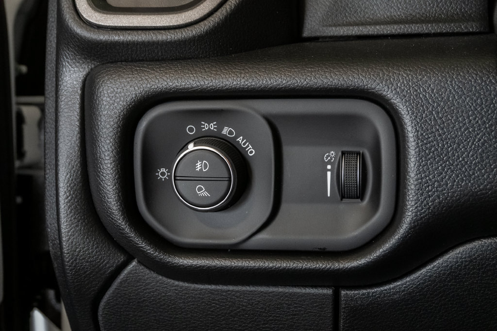 New 2027 RAM 3500 Tradesman AWD/4WD image 13
