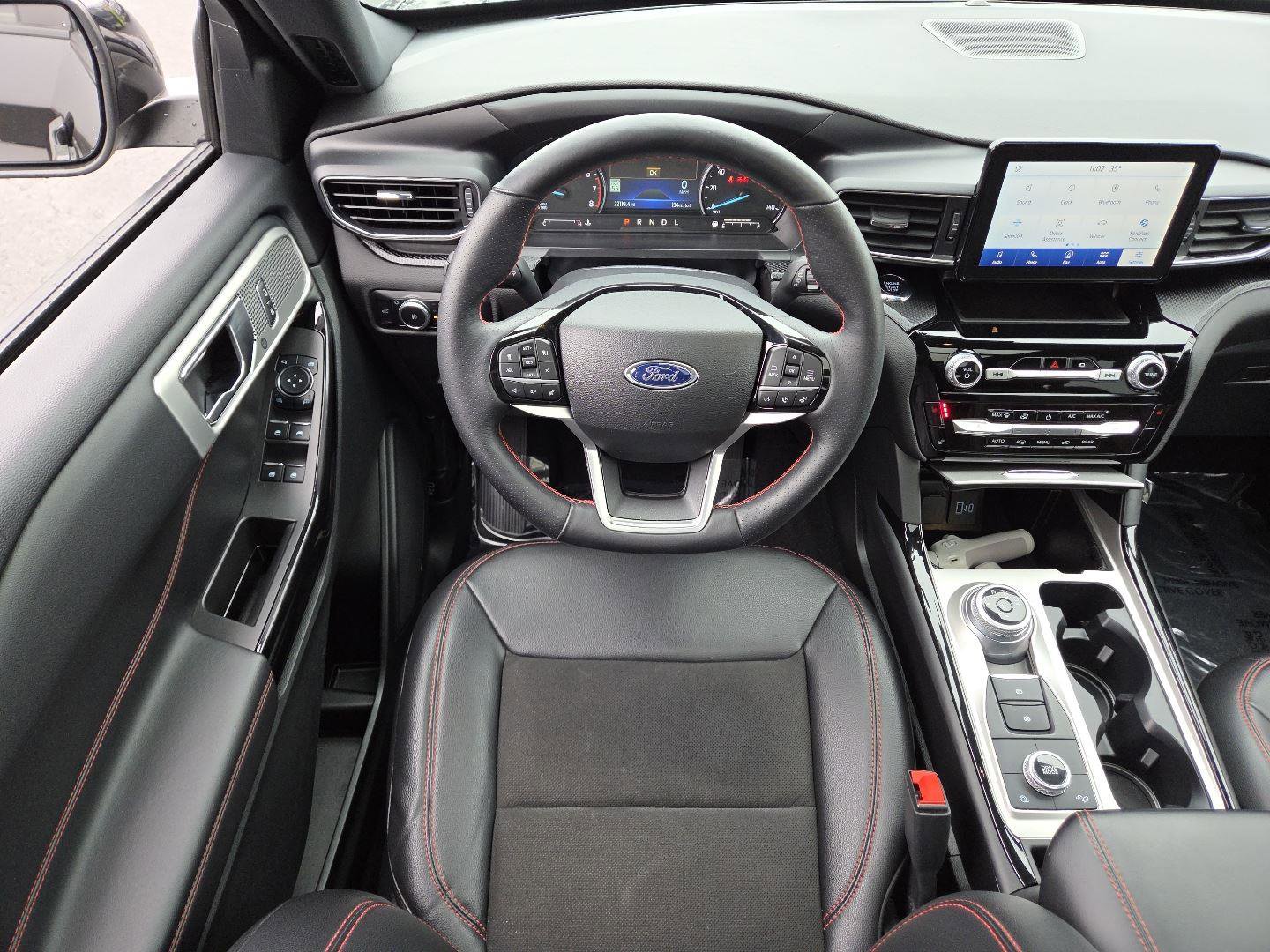Used 2023 Ford Explorer ST-Line w/ Class IV Trailer Tow Package AWD/4WD image 20