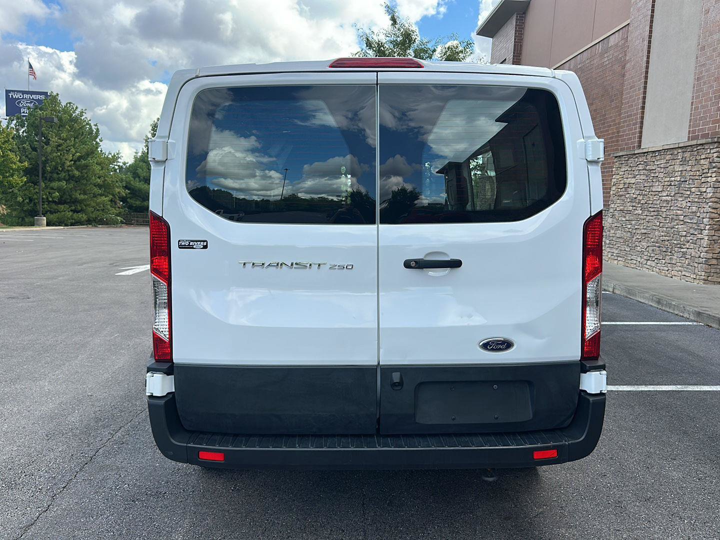 Certified 2025 Ford Transit 250 Low Roof w/ Exterior Upgrade Package RWD image 4