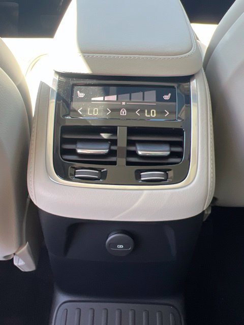 New 2026 Volvo XC90 T8 Ultra w/ Lounge Package AWD/4WD image 28