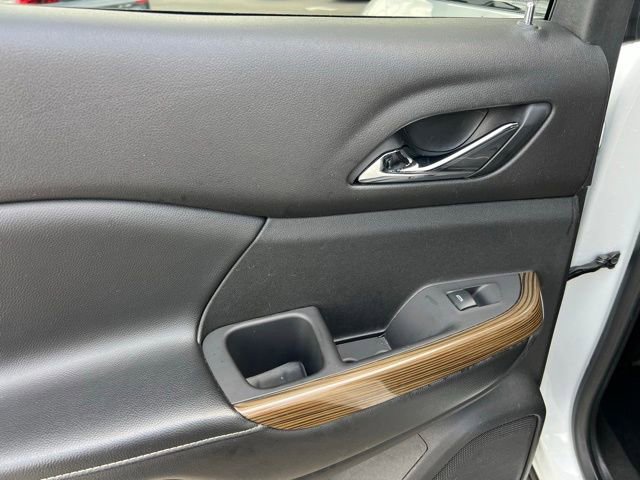 Used 2021 GMC Acadia SLE w/ Driver Convenience Package image 36