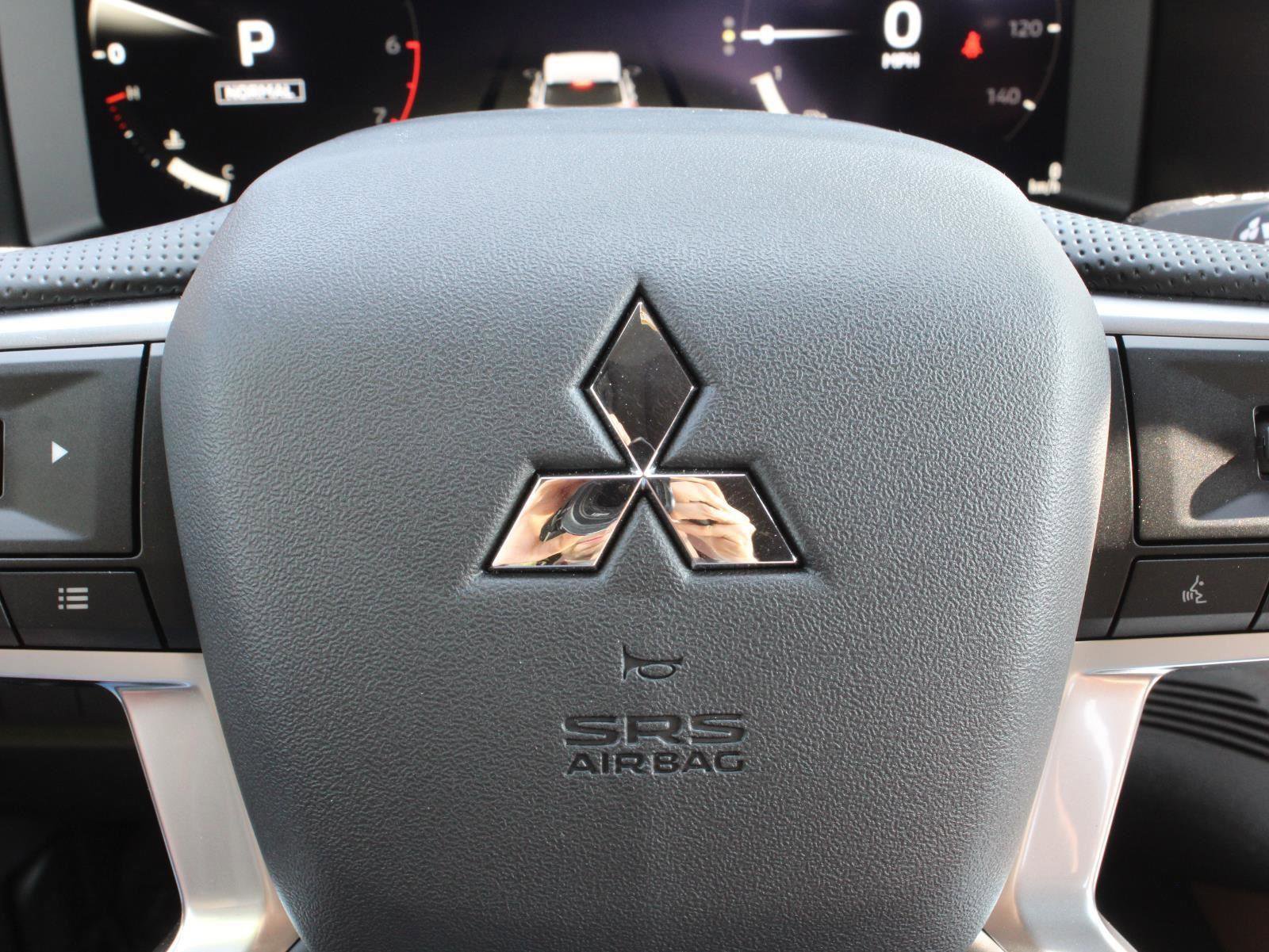 New 2025 Mitsubishi Outlander SEL image 31