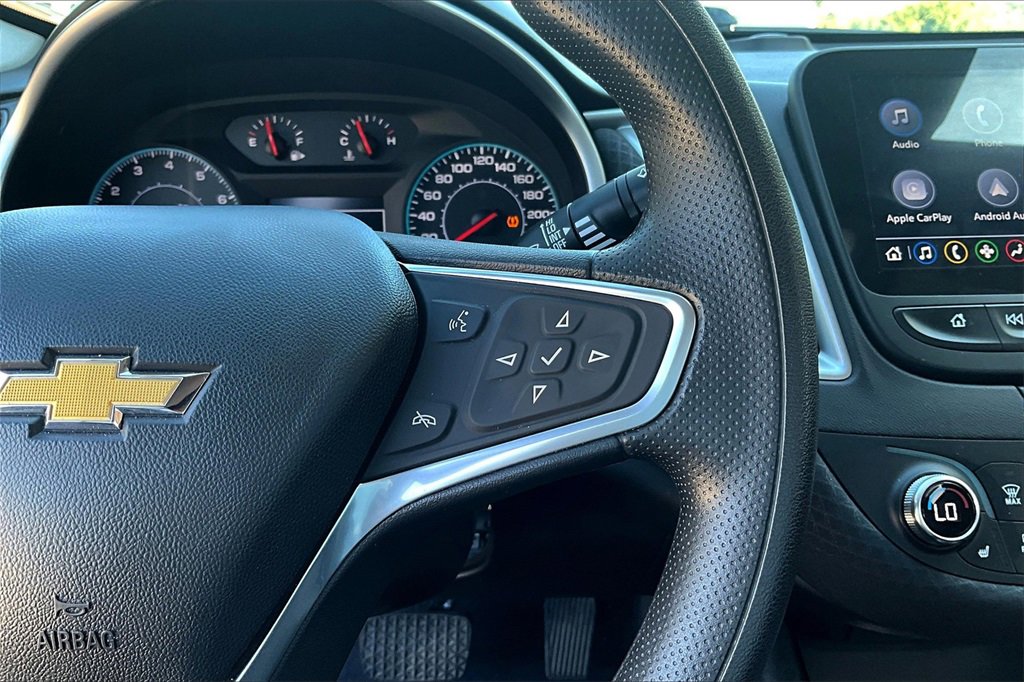 Used 2023 Chevrolet Malibu LT image 12