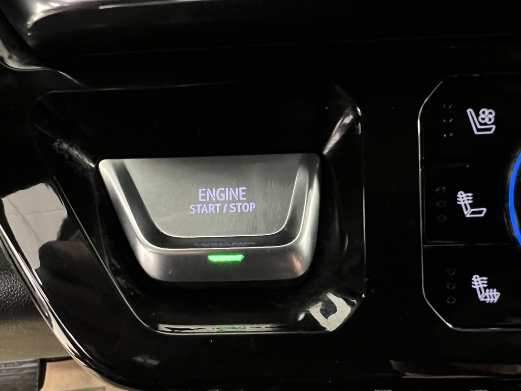 Used 2024 GMC Sierra 3500 Denali image 32