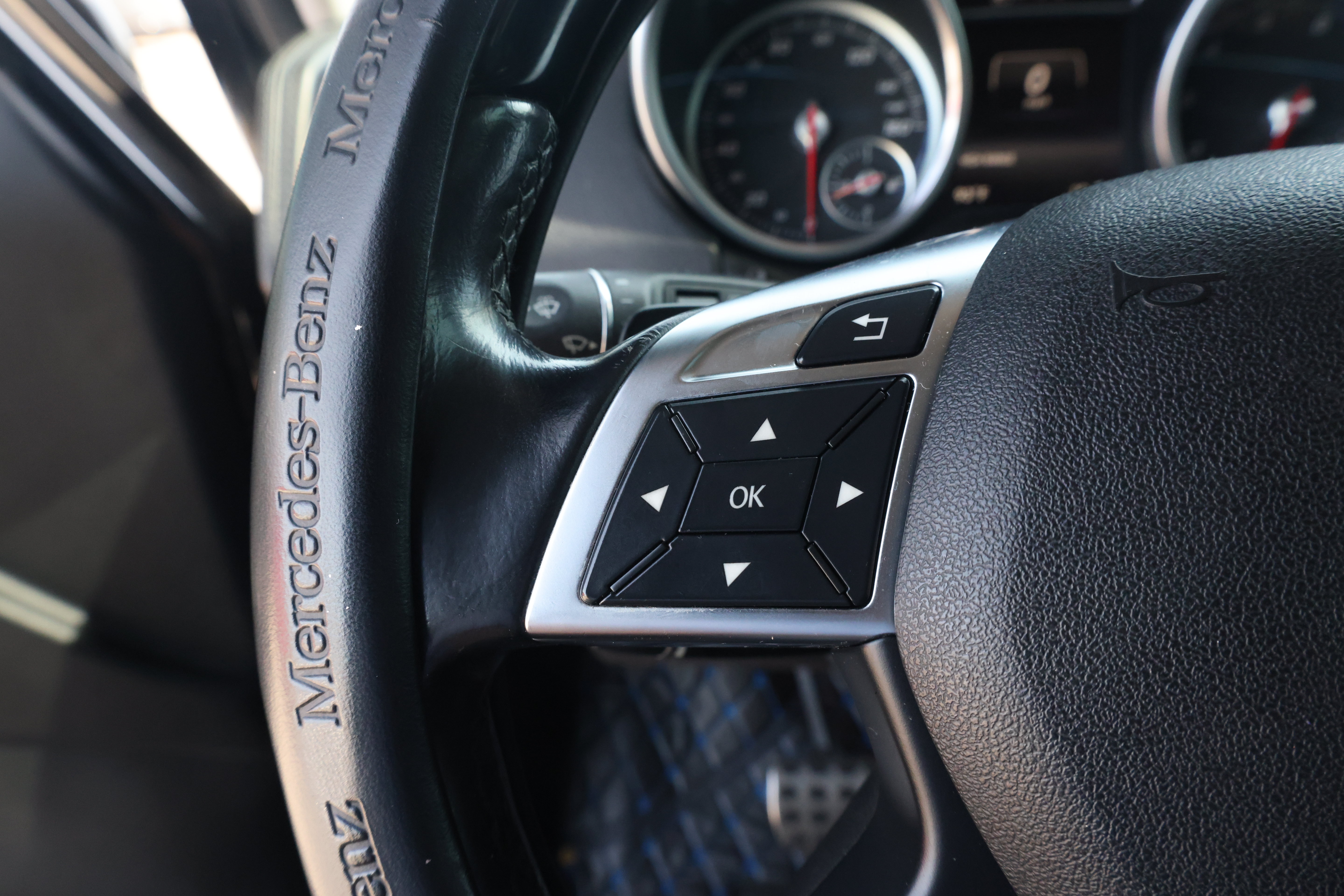 Used 2016 Mercedes-Benz G 550 image 13