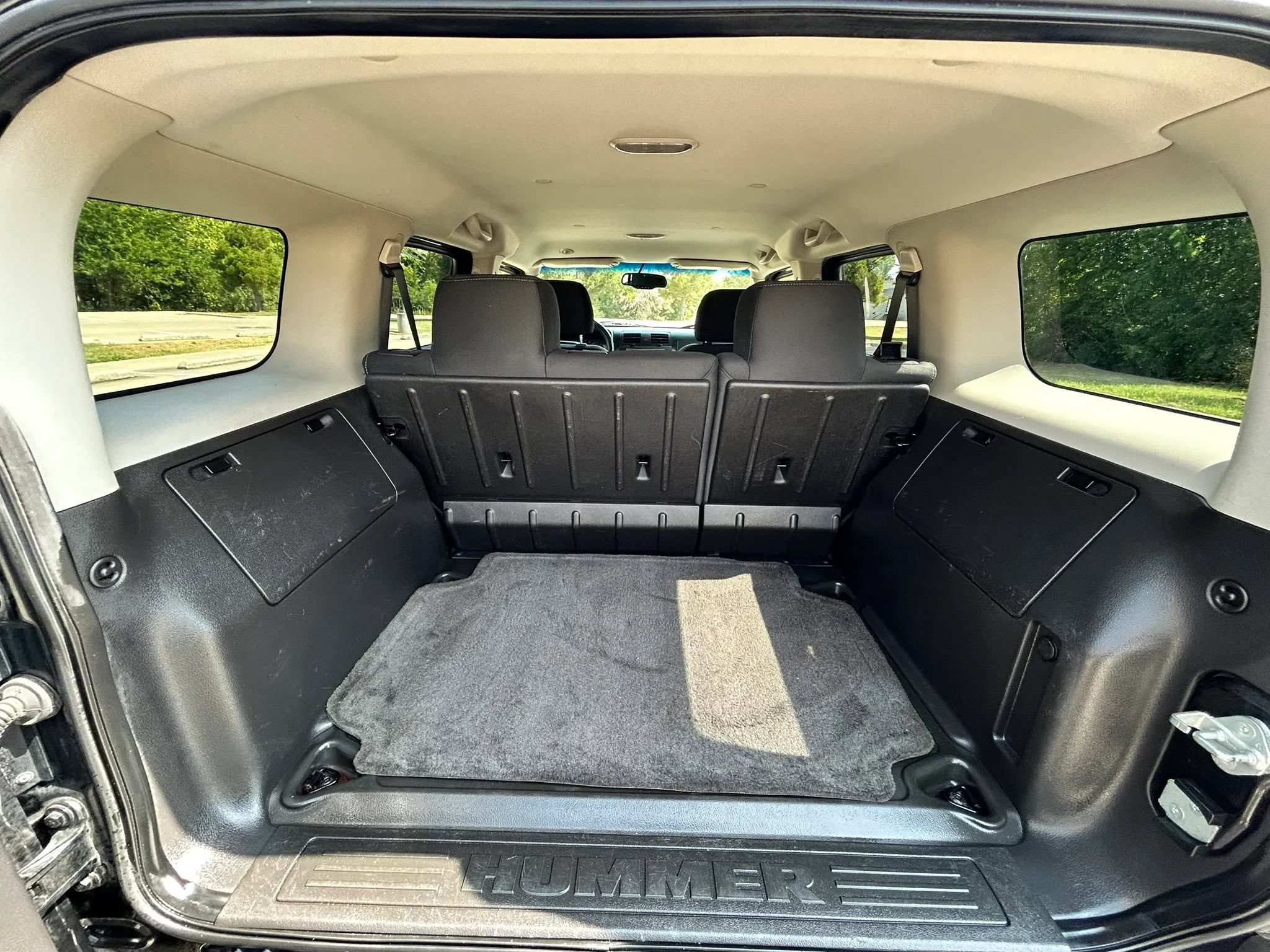 Used 2009 HUMMER H3 AWD/4WD image 10