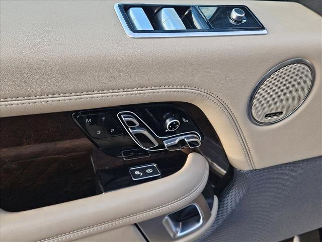Used 2020 Land Rover Range Rover HSE image 13