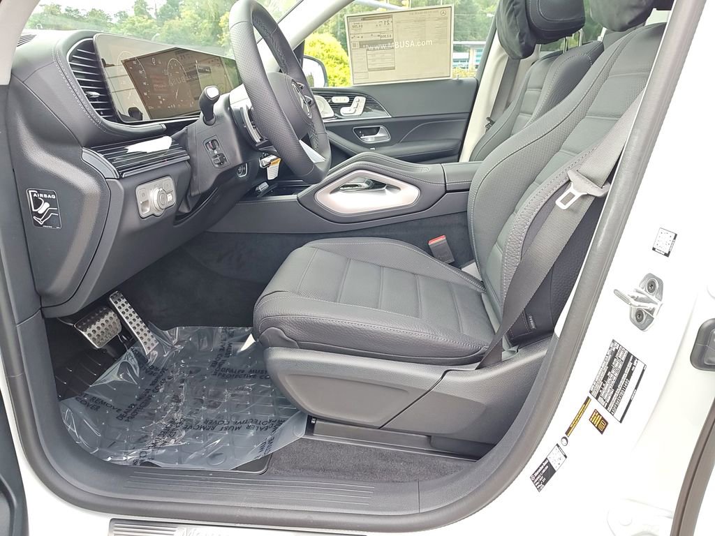 New 2026 Mercedes-Benz GLS 450 4MATIC image 17